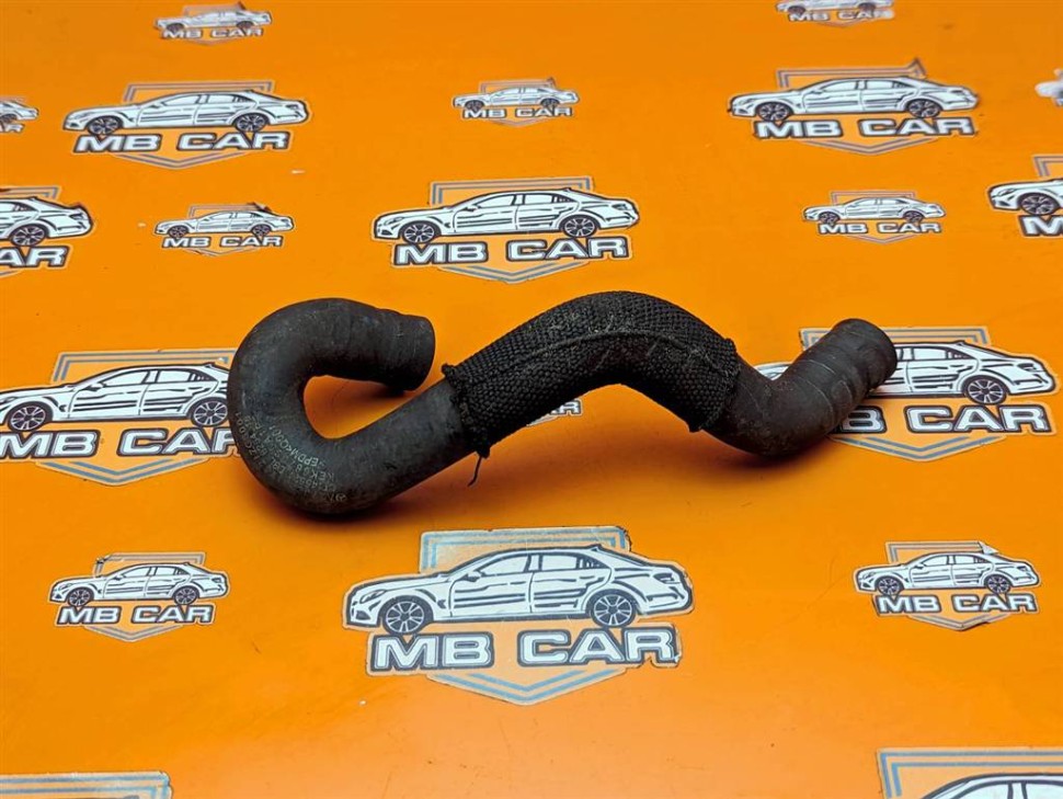 Патрубок ОЖ MERCEDES-BENZ A-класс W176 (2012 - 2015) фото 1 — Разборка Мерседес