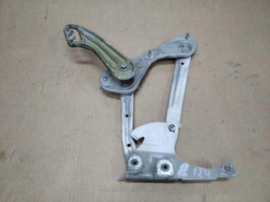 Петля капота MERCEDES-BENZ W124 W124/S124/C124/A124 (1984 - 1993) — Разборка Мерседес