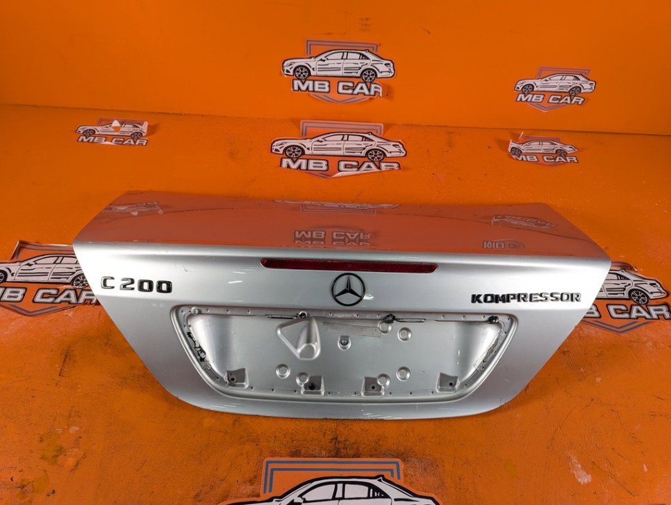 Крышка багажника MERCEDES-BENZ C-класс W203/S203/CL203 (2000 - 2004) фото 1 &mdash; Разборка Мерседес