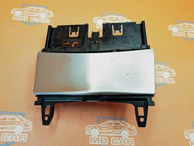 Пепельница MERCEDES-BENZ C-класс W204/S204/С204 рестайлинг (2011 - 2015) — Разборка Мерседес