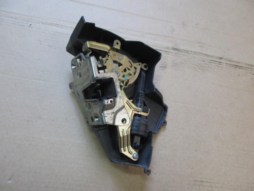 Замок двери задней левой MERCEDES-BENZ E-класс W210/S210 (1995 - 1999) фото 1 — Разборка Мерседес