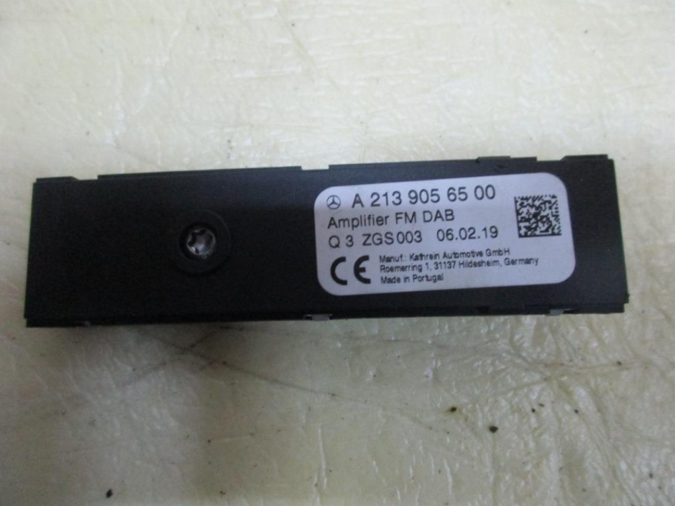 Усилитель антенны MERCEDES-BENZ E-класс W213/S213/C238/A238 (2016 - 2021) фото 1 — Разборка Мерседес