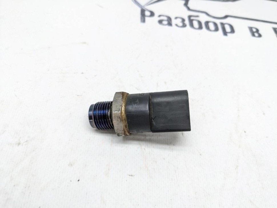 Датчик давления топлива MERCEDES-BENZ C-класс W203/S203/CL203 (2000 - 2004) фото 1 — Разборка Мерседес