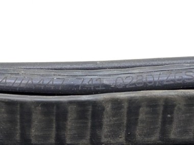 Уплотнитель дверного проема ( на кузове ) MERCEDES-BENZ V-класс W447 рестайлинг (2019 - 2025) — Разборка Мерседес