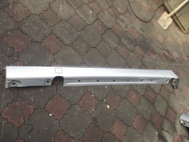 Порог пластиковый левый MERCEDES-BENZ S-класс W220 рестайлинг (2002 - 2005) — Разборка Мерседес