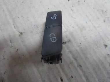 Кнопка центрального замка MERCEDES-BENZ GLE-класс AMG Coupe C292 (2015 - 2019) — Разборка Мерседес