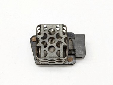 Реле моторчика печки MERCEDES-BENZ W124 W124/S124/C124/A124 (1984 - 1993) — Разборка Мерседес