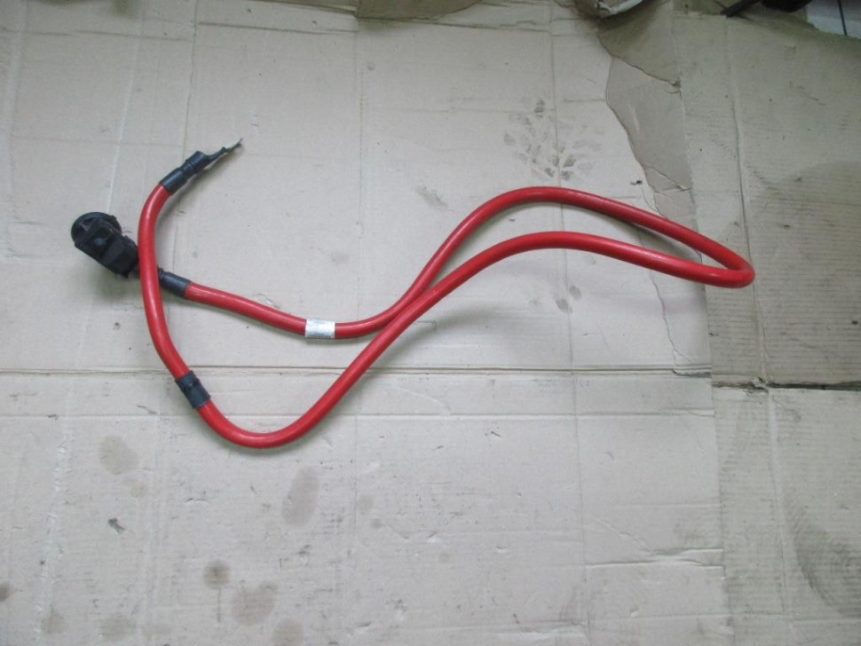 Провод плюсовой MERCEDES-BENZ S-класс W222/C217/A217 (2013 - 2017) фото 1 — Разборка Мерседес