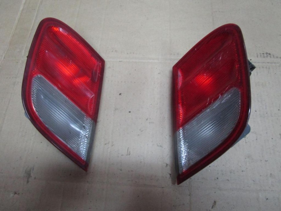 Фонарь крышки багажника MERCEDES-BENZ CLK-класс C208/W208 (1997 - 2000) фото 1 — Разборка Мерседес