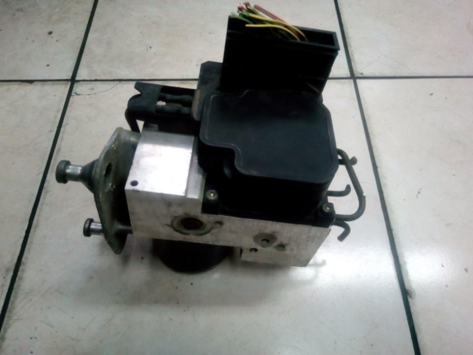 Блок ABS MERCEDES-BENZ E-класс W210/S210 рестайлинг (1999 - 2003) фото 1 — Разборка Мерседес