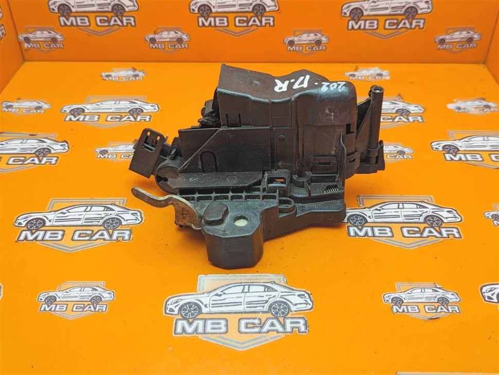 Замок двери передней правой MERCEDES-BENZ E-класс W210/S210 (1995 - 1999) фото 1 — Разборка Мерседес