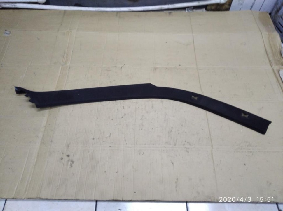 Накладка передней стойки MERCEDES-BENZ E-класс W210/S210 (1995 - 1999) фото 1 — Разборка Мерседес