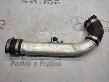 Патрубок интеркулера MERCEDES-BENZ C-класс W205/S205/C205/A205 (2014 - 2018) — Разборка Мерседес