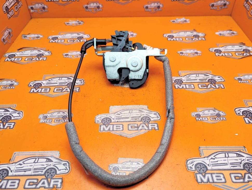 Замок задней спинки MERCEDES-BENZ C-класс W204/S204/С204 рестайлинг (2011 - 2015) фото 1 — Разборка Мерседес