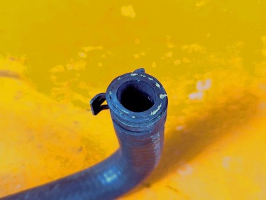 Патрубок ОЖ MERCEDES-BENZ S-класс W220 (1998 - 2005) &mdash; Разборка Мерседес