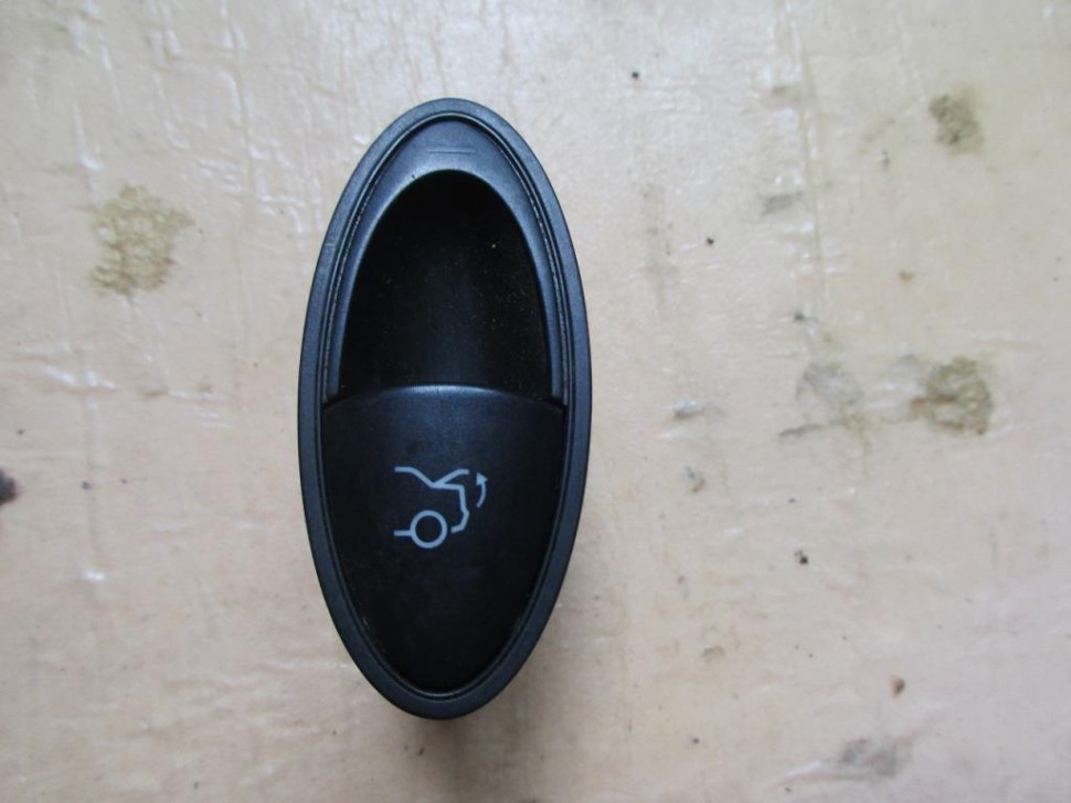 Кнопка открытия багажника MERCEDES-BENZ E-класс W211/S211 рестайлинг (2006 - 2009) фото 1 — Разборка Мерседес