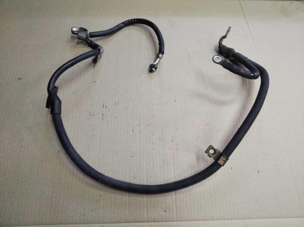 Провод стартера MERCEDES-BENZ C-класс W203/S203/CL203 рестайлинг (2004 - 2008) фото 1 — Разборка Мерседес
