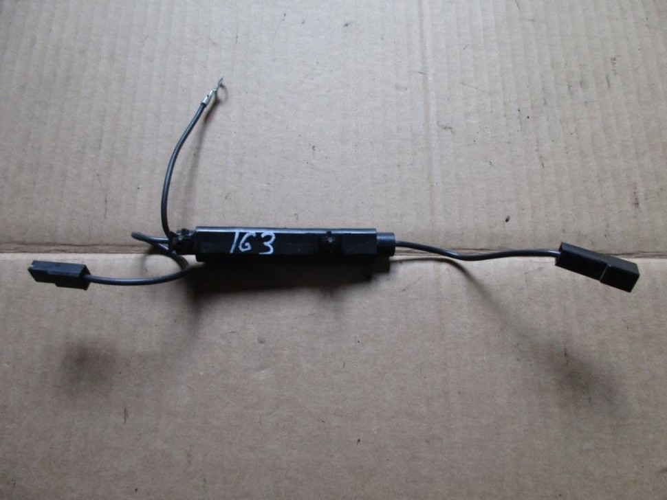 Антенна MERCEDES-BENZ M-класс W163 рестайлинг (2001 - 2005) фото 1 — Разборка Мерседес