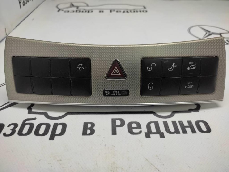 Блок кнопок MERCEDES-BENZ CLK-class w209 фото 1 — Разборка Мерседес