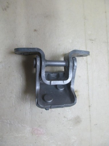 Петля двери MERCEDES-BENZ M-класс W163 рестайлинг (2001 - 2005) — Разборка Мерседес