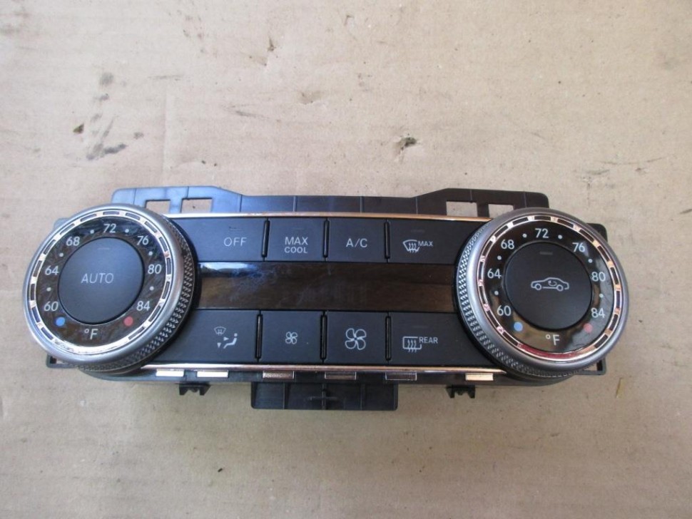 Панель управления климатом MERCEDES-BENZ C-класс W204/S204 (2006 - 2011) фото 1 — Разборка Мерседес
