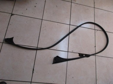 Уплотнитель крыши MERCEDES-BENZ CLA-класс C117/X117 рестайлинг (2016 - 2019) — Разборка Мерседес