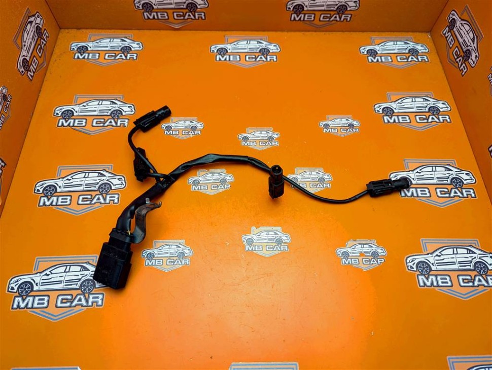 Проводка свечей накала MERCEDES-BENZ A-класс W176 (2012 - 2015) фото 1 — Разборка Мерседес