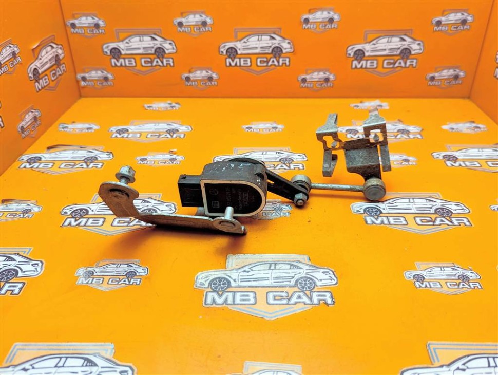 Датчик уровня пола MERCEDES-BENZ S-класс W222/C217/A217 (2013 - 2017) фото 1 — Разборка Мерседес