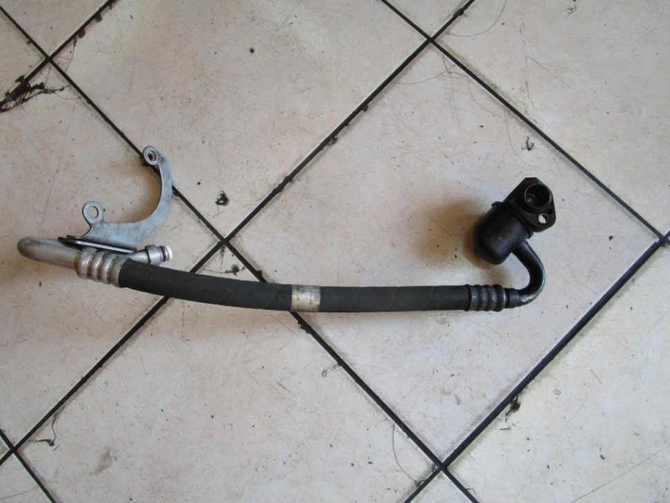 Трубка кондиционера MERCEDES-BENZ C-класс W203/S203/CL203 (2000 - 2004) фото 1 — Разборка Мерседес