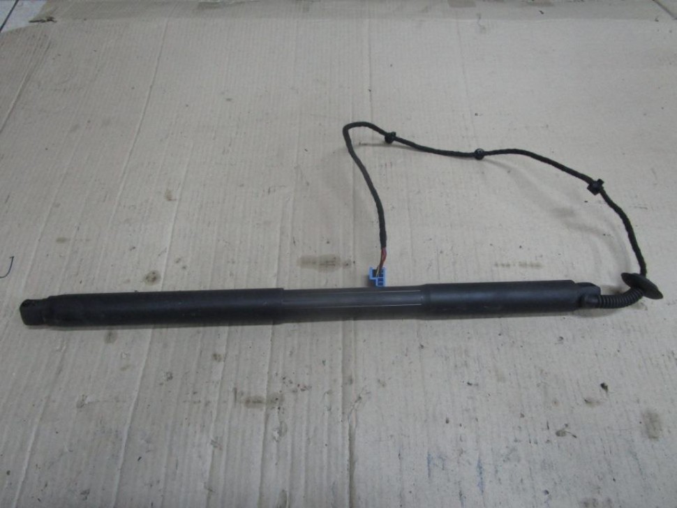 Амортизатор крышки багажника MERCEDES-BENZ GLE-класс AMG Coupe C292 (2015 - 2019) фото 1 — Разборка Мерседес