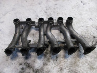 Коллектор впускной MERCEDES-BENZ W124 W124/S124/C124/A124 (1984 - 1993) — Разборка Мерседес