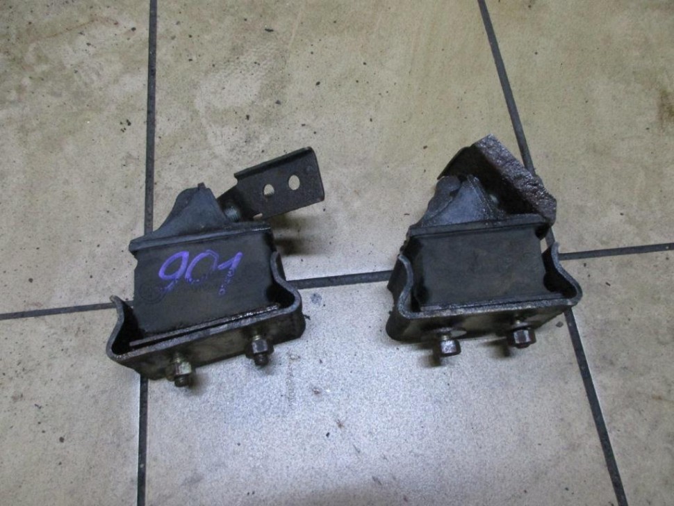 Опора двигателя MERCEDES-BENZ Sprinter W901-905 (1995 - 2006) фото 1 — Разборка Мерседес