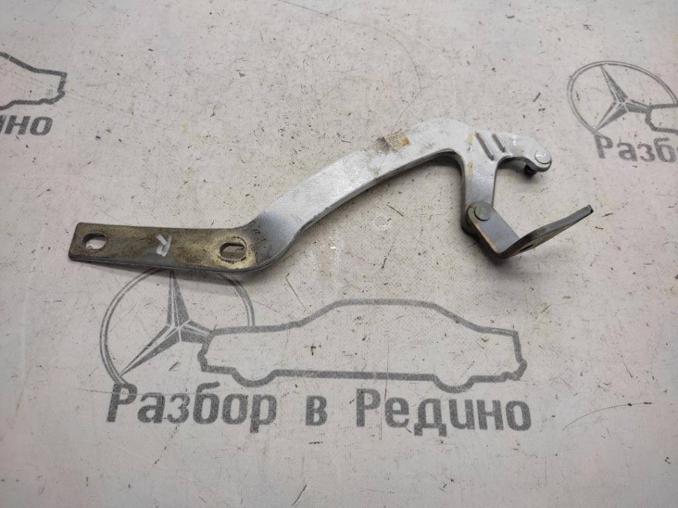 Петля крышки багажника MERCEDES-BENZ E-класс W210/S210 рестайлинг (1999 - 2003) фото 1 — Разборка Мерседес