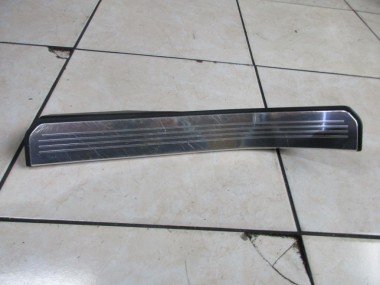 Накладка порога внутренняя MERCEDES-BENZ S-класс W221 (2005 - 2009) — Разборка Мерседес