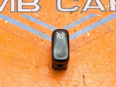 Кнопка MERCEDES-BENZ V-класс W638/W639 (1996 - 2003) V 220 2.1 D AT (122 л.с.) &mdash; Разборка Мерседес