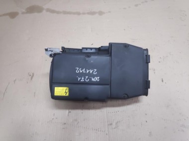 Корпус воздушного фильтра MERCEDES-BENZ C-класс W204/S204 (2006 - 2011) — Разборка Мерседес