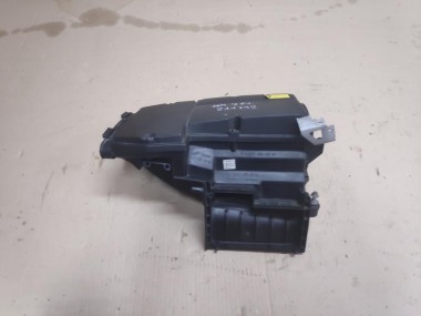 Корпус воздушного фильтра MERCEDES-BENZ C-класс W204/S204 (2006 - 2011) — Разборка Мерседес