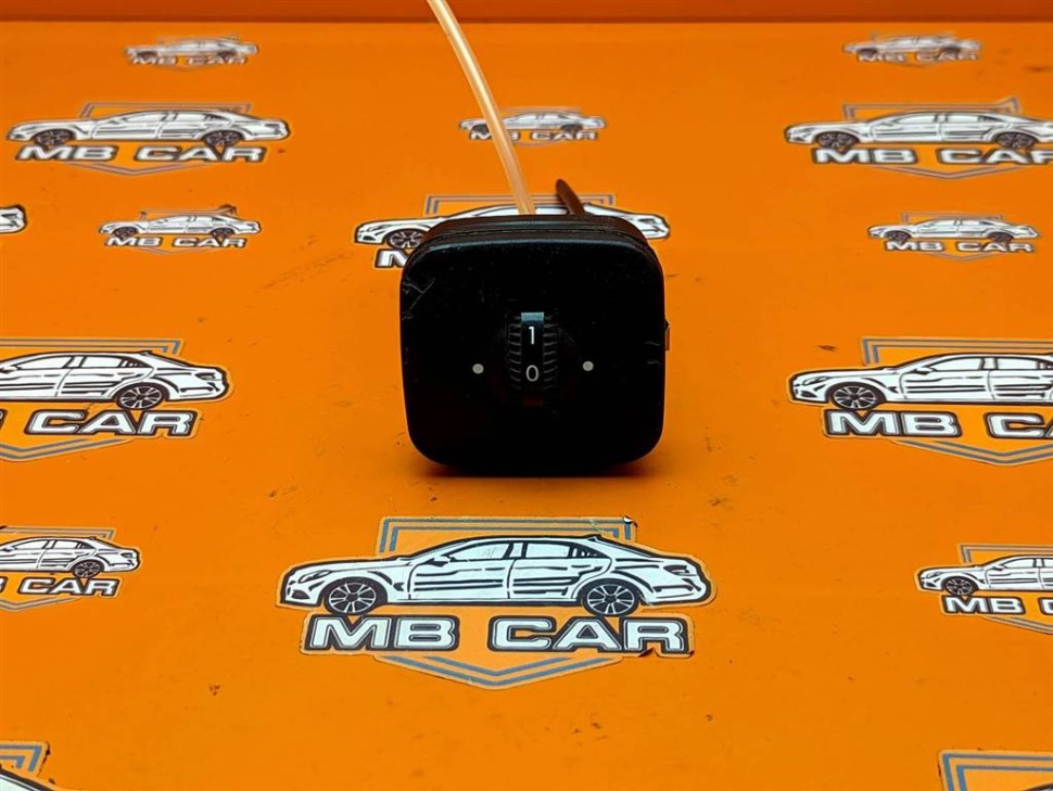 Кнопка MERCEDES-BENZ S-класс W220 рестайлинг (2002 - 2005) фото 1 — Разборка Мерседес