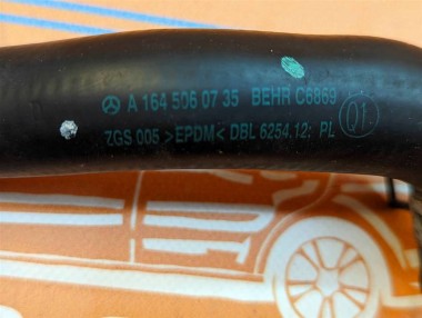 Патрубок ОЖ MERCEDES-BENZ M-класс W164 (2005 - 2008) — Разборка Мерседес