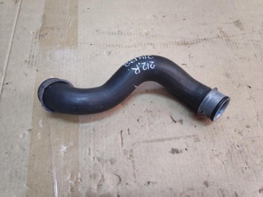 Патрубок радиатора MERCEDES-BENZ E-класс W212/S212/C207/A207 (2009 - 2013) — Разборка Мерседес