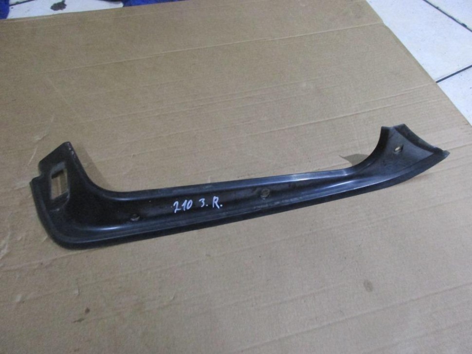 Водосток MERCEDES-BENZ E-класс W210/S210 (1995 - 1999) фото 1 — Разборка Мерседес