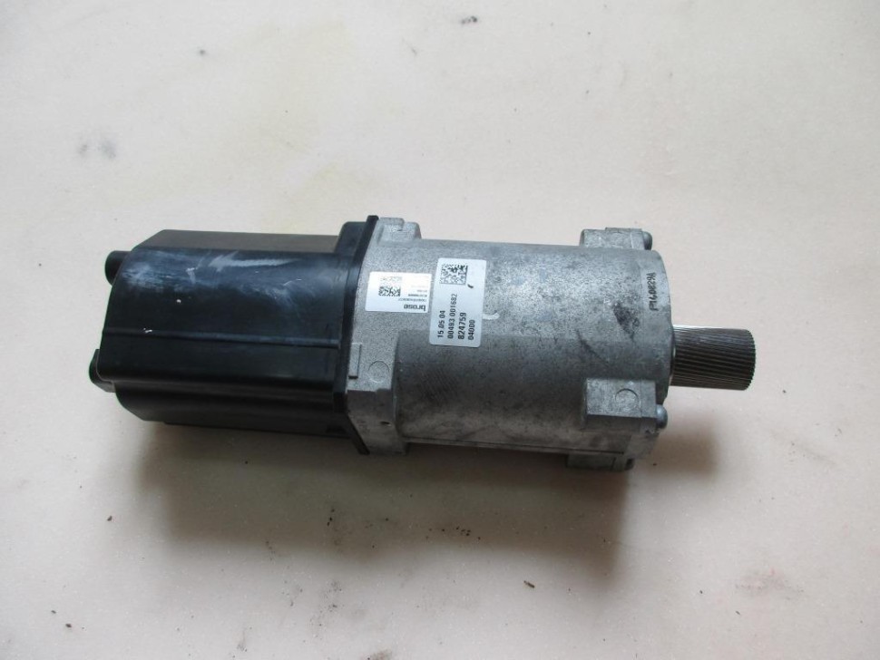 Моторчик рулевой рейки MERCEDES-BENZ C-класс W205/S205/C205/A205 (2014 - 2018) фото 1 — Разборка Мерседес