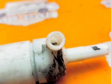 Насос омывателей MERCEDES-BENZ CLK-класс C208/A208 (1997 - 2000) &mdash; Разборка Мерседес