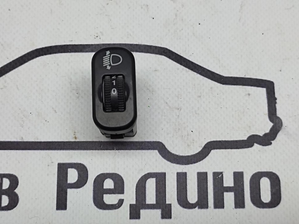 Кнопка корректора фар MERCEDES-BENZ Sprinter W901-905 (1995 - 2006) фото 1 — Разборка Мерседес