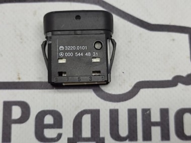 Кнопка корректора фар MERCEDES-BENZ Sprinter W901-905 (1995 - 2006) — Разборка Мерседес