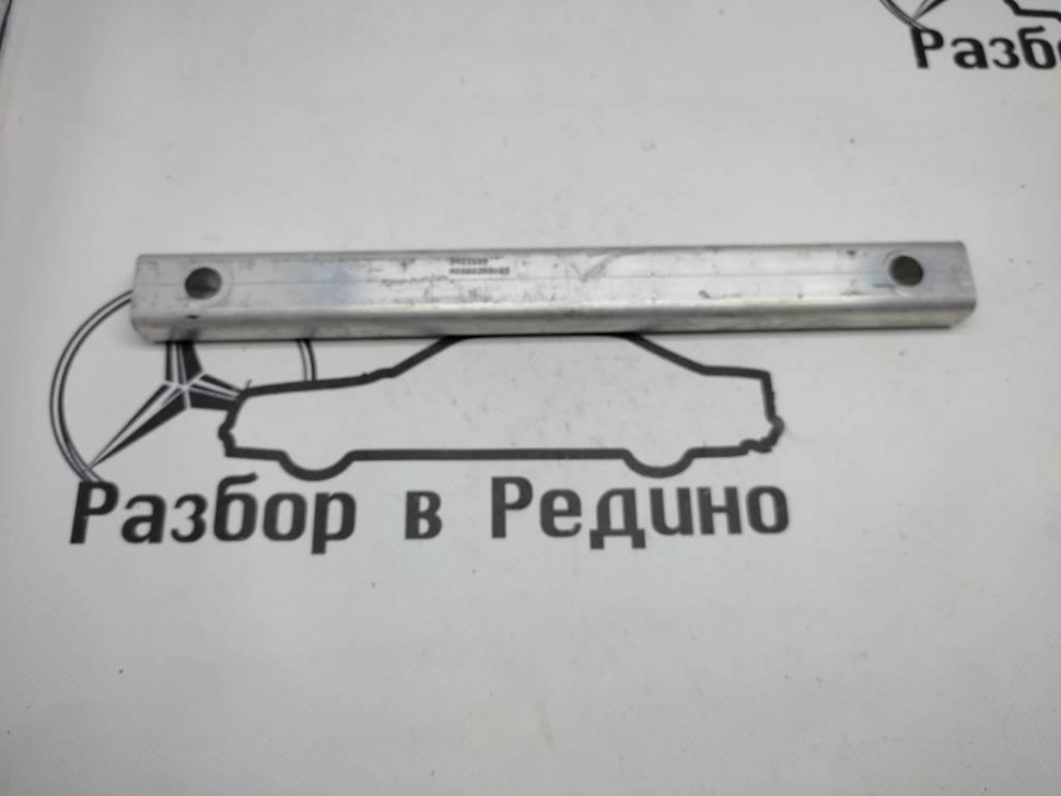 Распорка MERCEDES-BENZ GLS-класс X166 (2015 - 2019) фото 1 — Разборка Мерседес