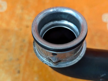 Патрубок радиатора MERCEDES-BENZ C-класс W203/S203/CL203 рестайлинг (2004 - 2008) — Разборка Мерседес