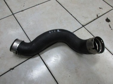 Патрубок интеркулера MERCEDES-BENZ CLS-класс C218/X218 (2010 - 2014) — Разборка Мерседес