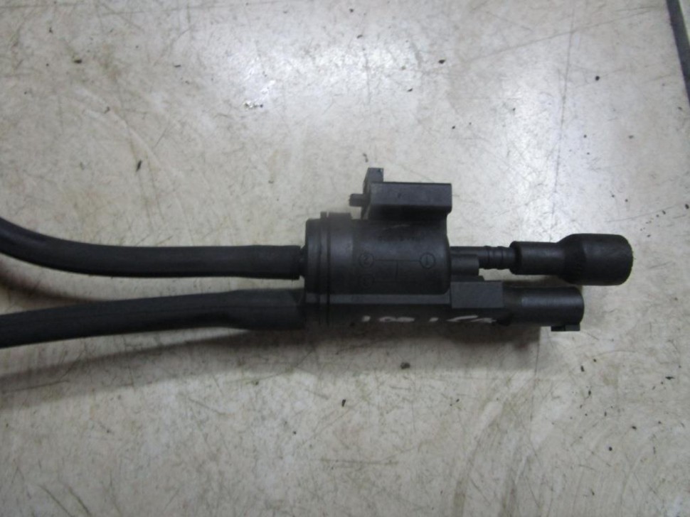 Клапан электромагнитный MERCEDES-BENZ E-класс W212/S212/C207/A207 (2009 - 2013) фото 1 — Разборка Мерседес