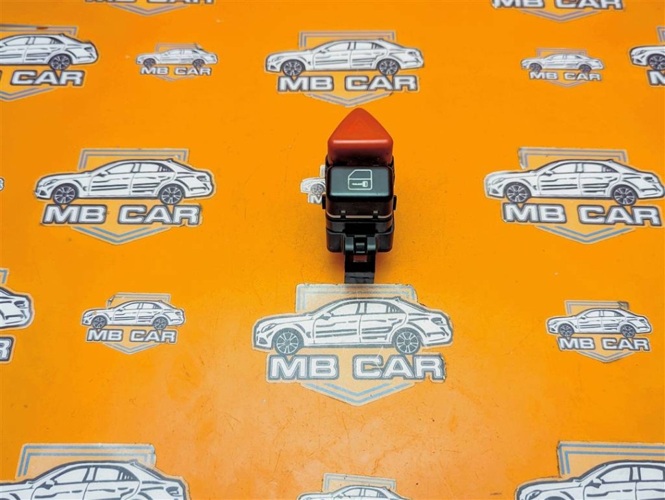 Кнопка аварийной сигнализации MERCEDES-BENZ A-класс W168 (1997 - 2001) фото 1 — Разборка Мерседес